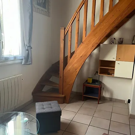 Hotes Chez Chris Bed & Breakfast *
