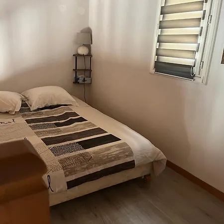 Hotes Chez Chris B&B 로크모르