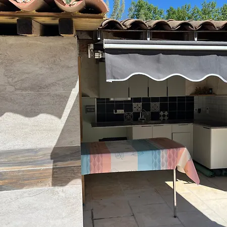 Hotes Chez Chris Alojamento de Acomodação e Pequeno-almoço *